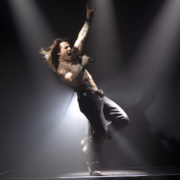 Tom_Cruise_Rock_of_Ages