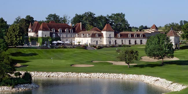 chateau-lac-green-webb1