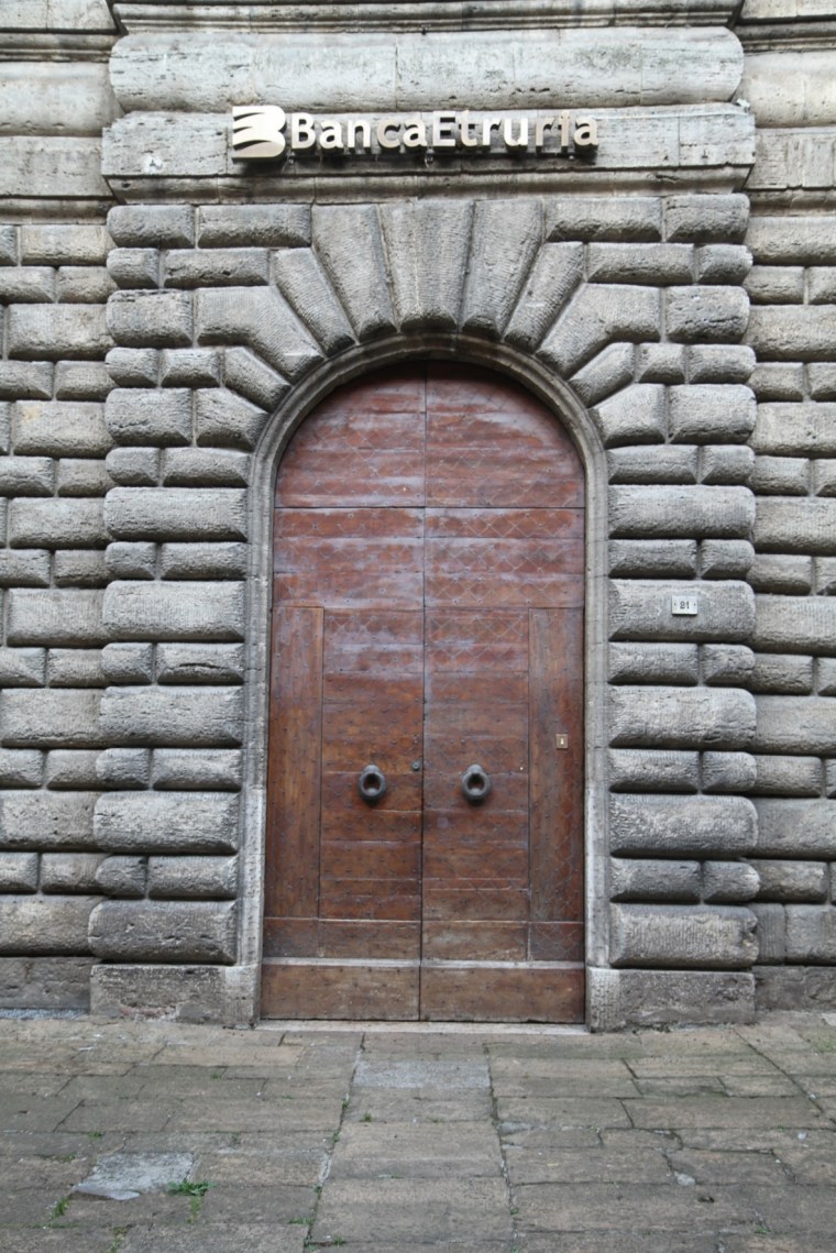 montepulciano port