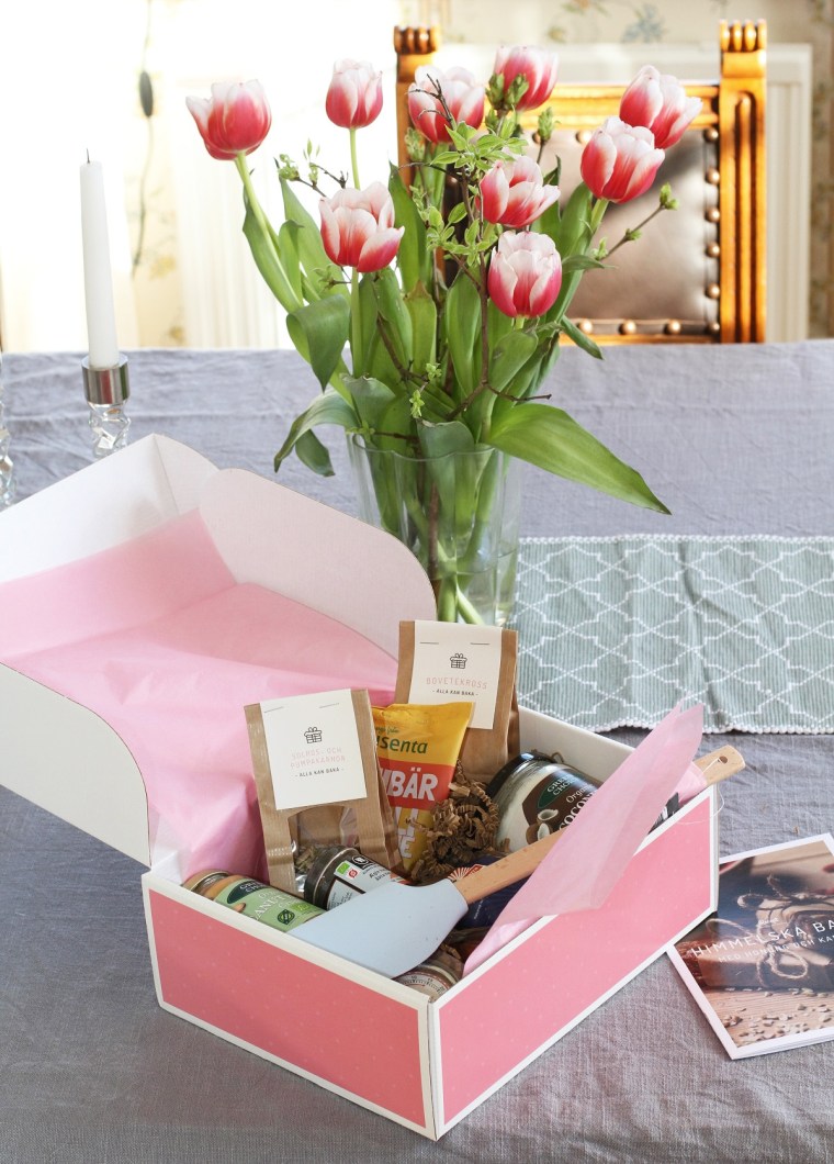 hemliga paket innehåll 1
